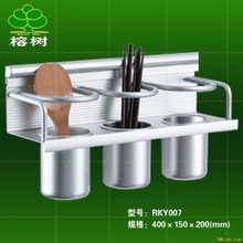 廚房掛件與廚飾五金 小物件點(diǎn)亮大空間，廚具衛(wèi)具的實(shí)用與美學(xué)